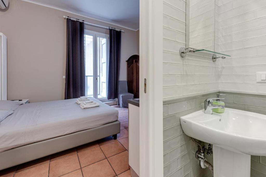 Piazza San Domenico Rooms - Bedinbolognacentro Bagian luar foto