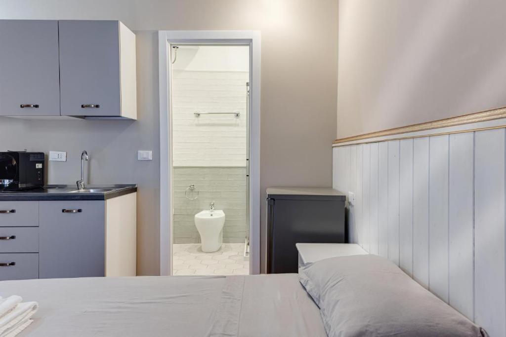 Piazza San Domenico Rooms - Bedinbolognacentro Bagian luar foto